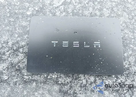 2021 Tesla Model 3 Long Range Dual Motor All-Wheel Drive z USA, uszkodzony, nr VIN 5YJ3E1EB8MF049923
